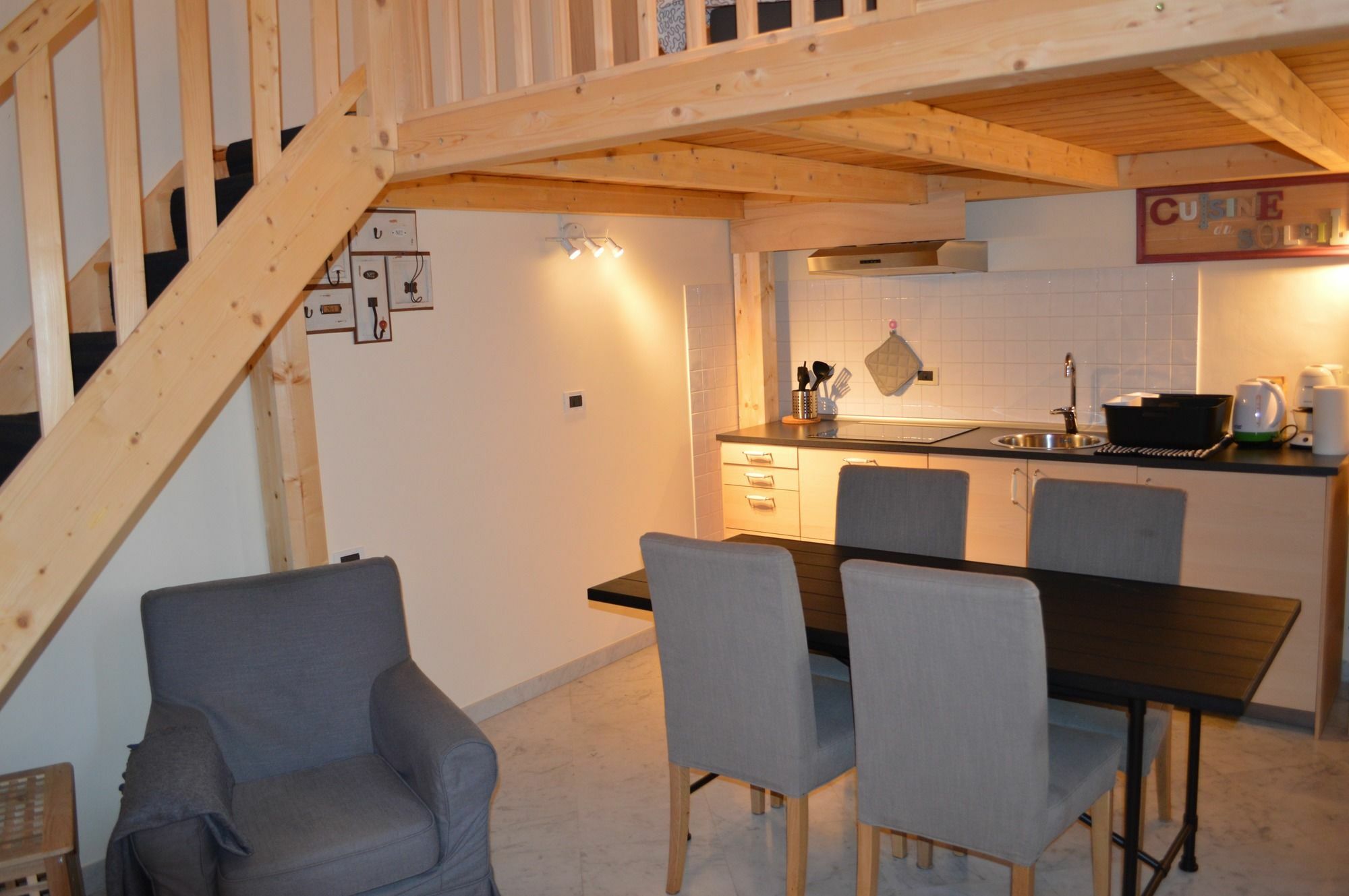Au Petit Bonheur Apartment Genoa Bagian luar foto