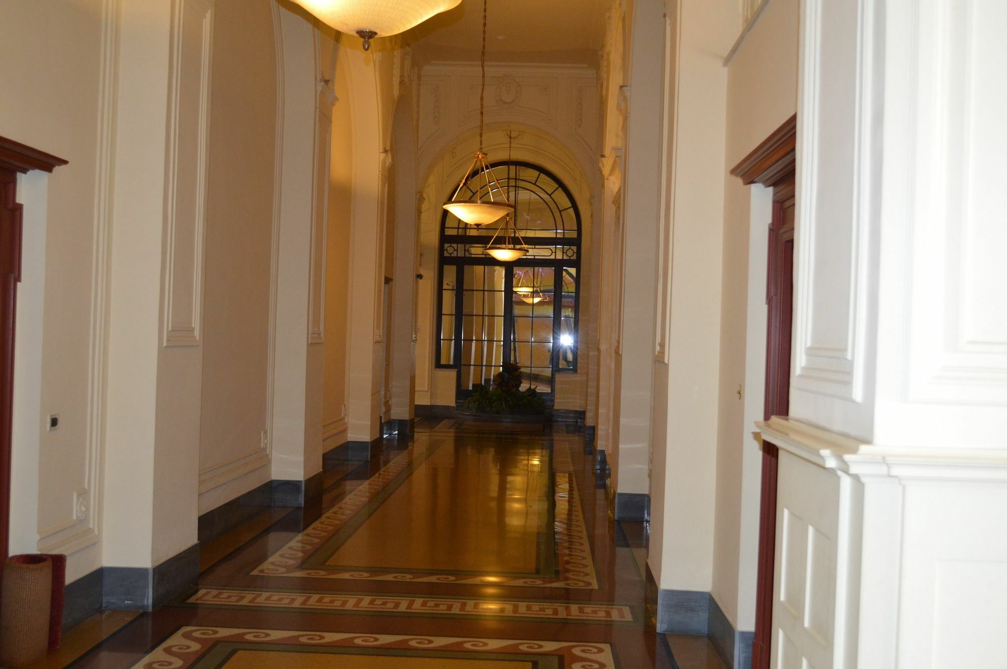 Au Petit Bonheur Apartment Genoa Bagian luar foto